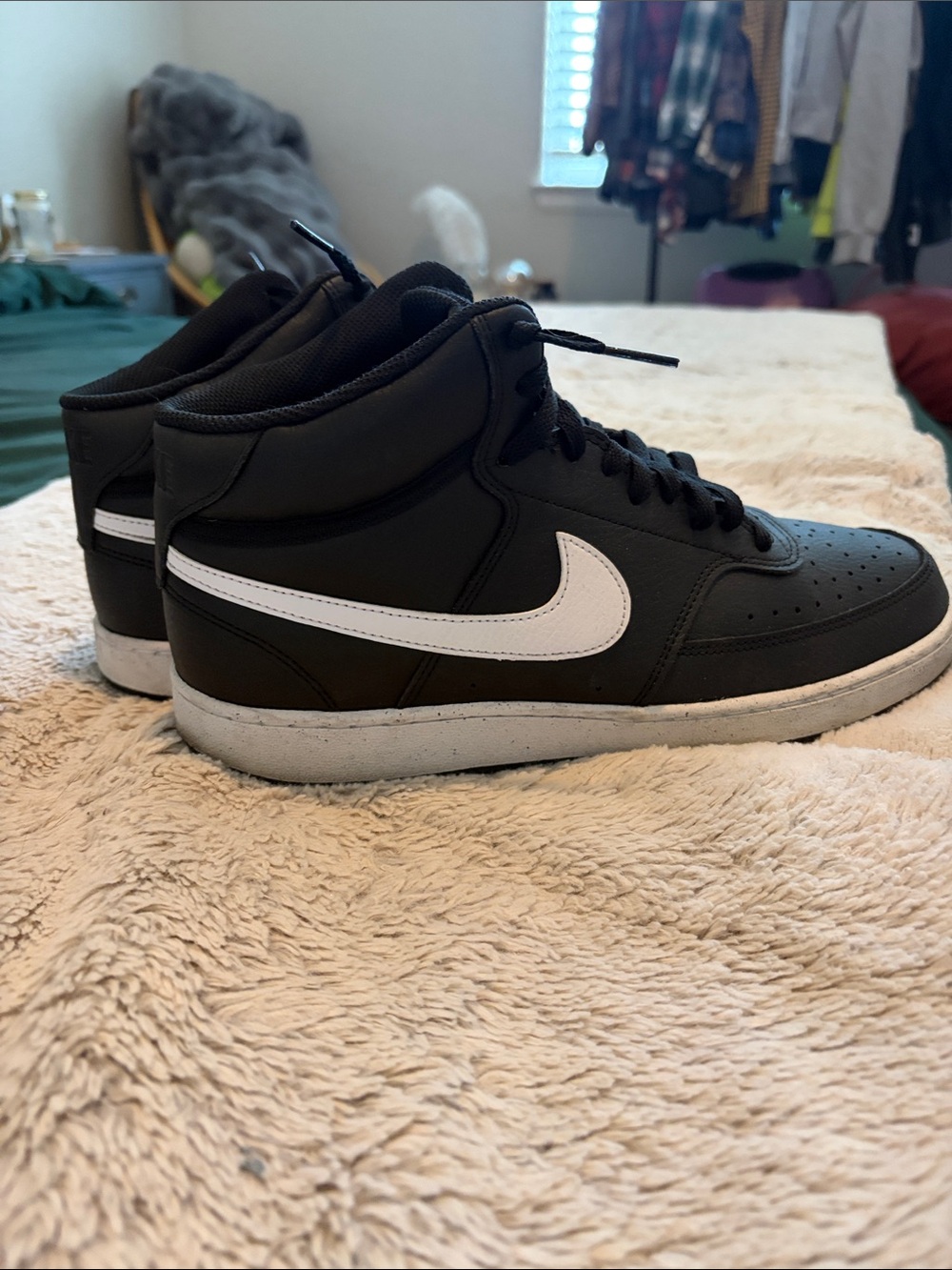 Nike Men’s High-Top Sneakers - Black/White